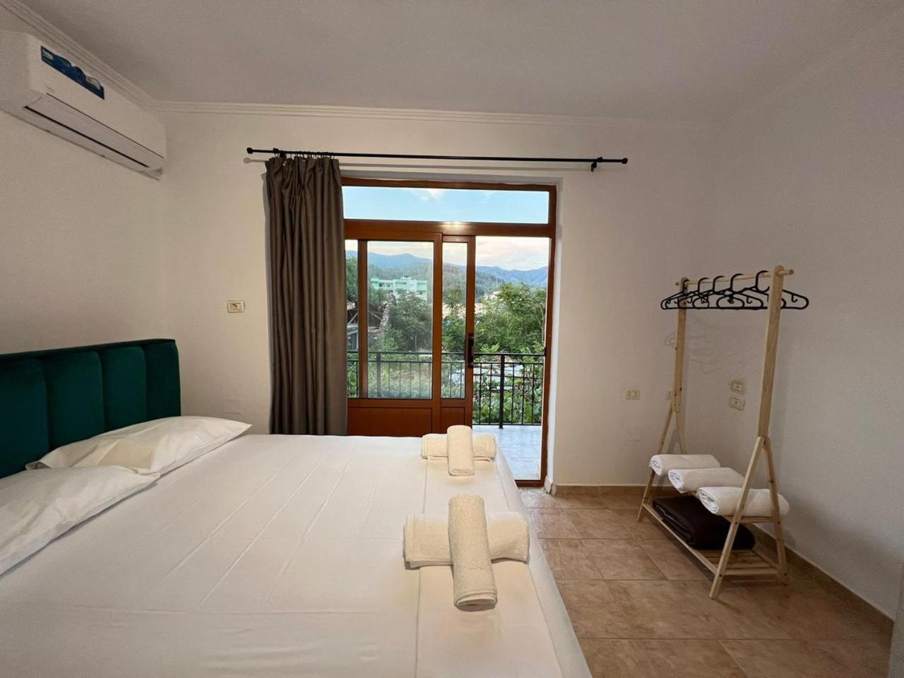 Sajmir Suites Përmet Esterno foto