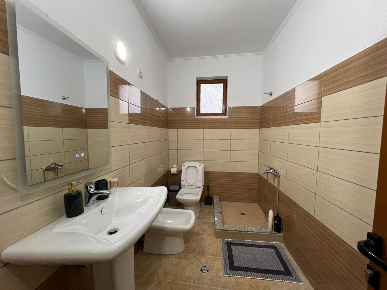 Sajmir Suites Përmet Esterno foto